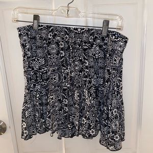 Zara Black Floral Flowy Shorts